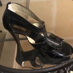 Women’s size 11 Michael Kors